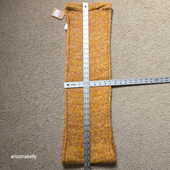 NWT Frye & Co Infinity Scarf Gold Yellow - Picture 6 of 8